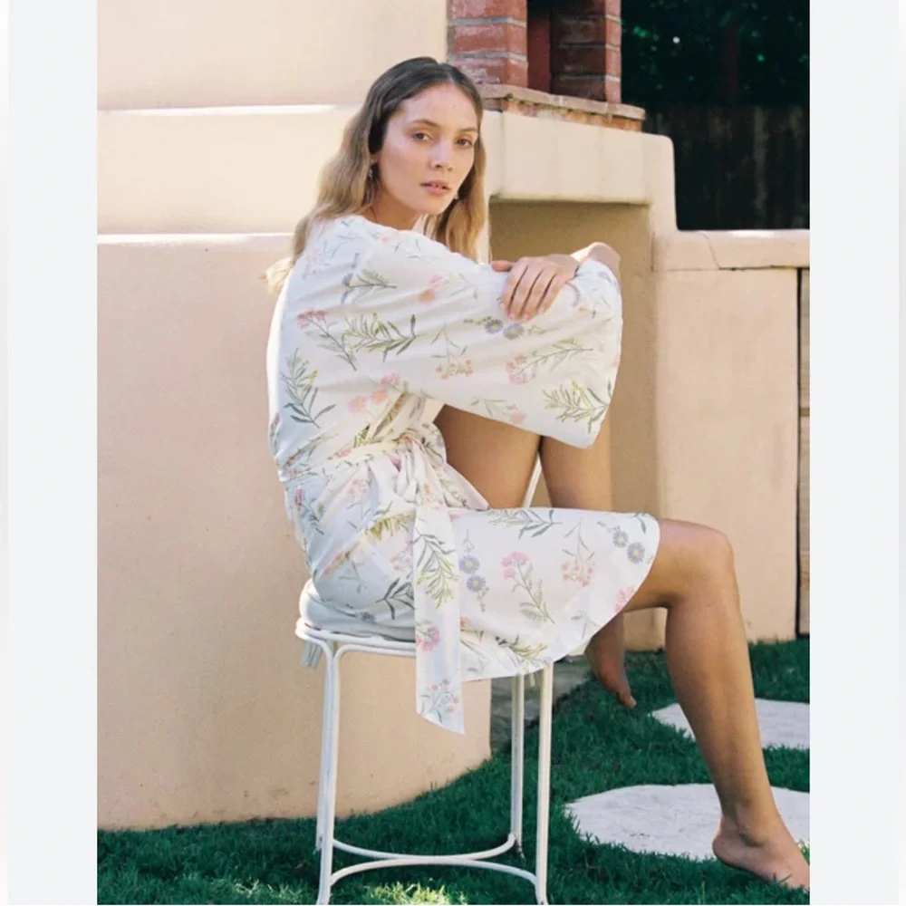Floral Print Women's Robe NWT Size S/M